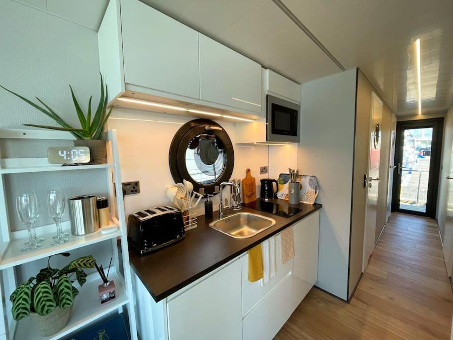 Apartment Yarmouth Waterlodge Floating 2 Yarmouth (Isle Of Wight)